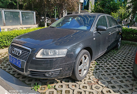 川AS91K2奧迪A6-奧迪牌FV7321CVT小型轎車一輛(3)